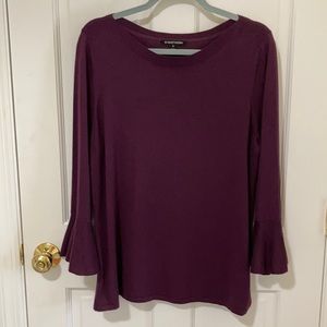 XL 41 Hawthorne bell sleeve sweater, perfect for the holidays. Rich wine color